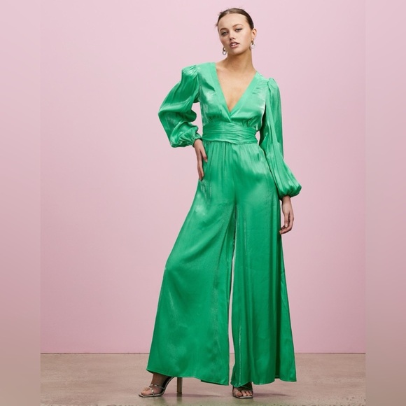 Elegant Emerald Jumpsuit - Picture 1 of 6